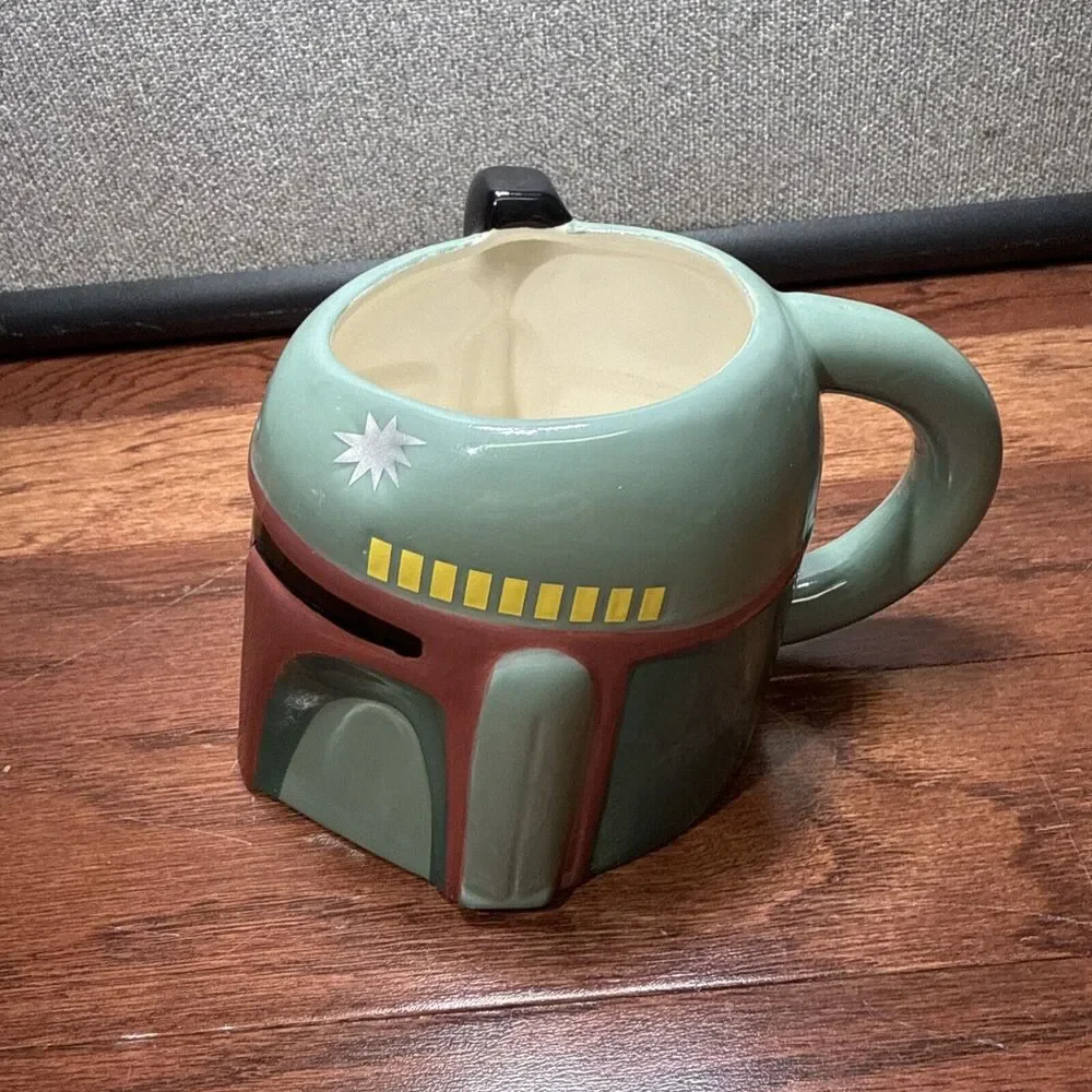 2012 GALERIE Star Wars BOBA FETT Helmet Ceramic 20oz Coffee Mug Cup